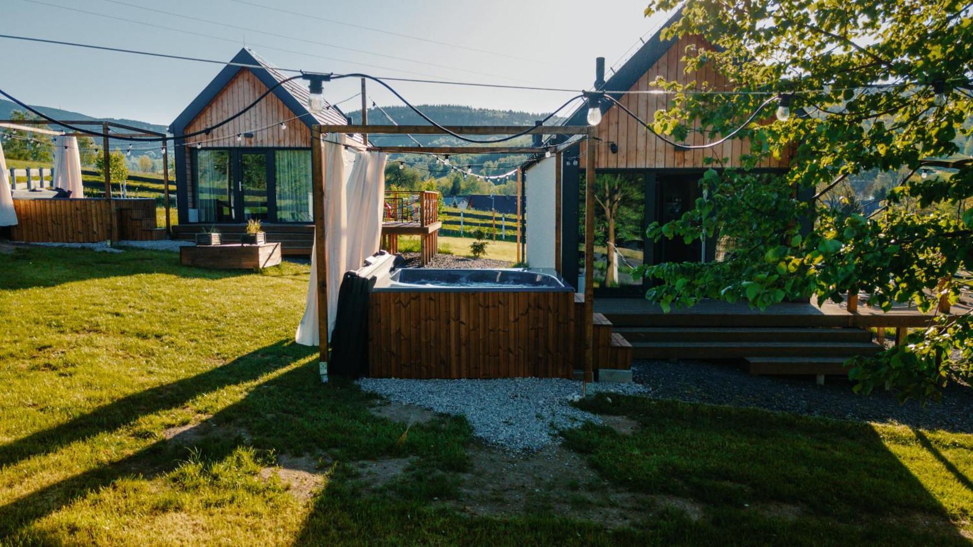 Holiday home Sarnia Laka 1 Z Prywatnym Jacuzzi *